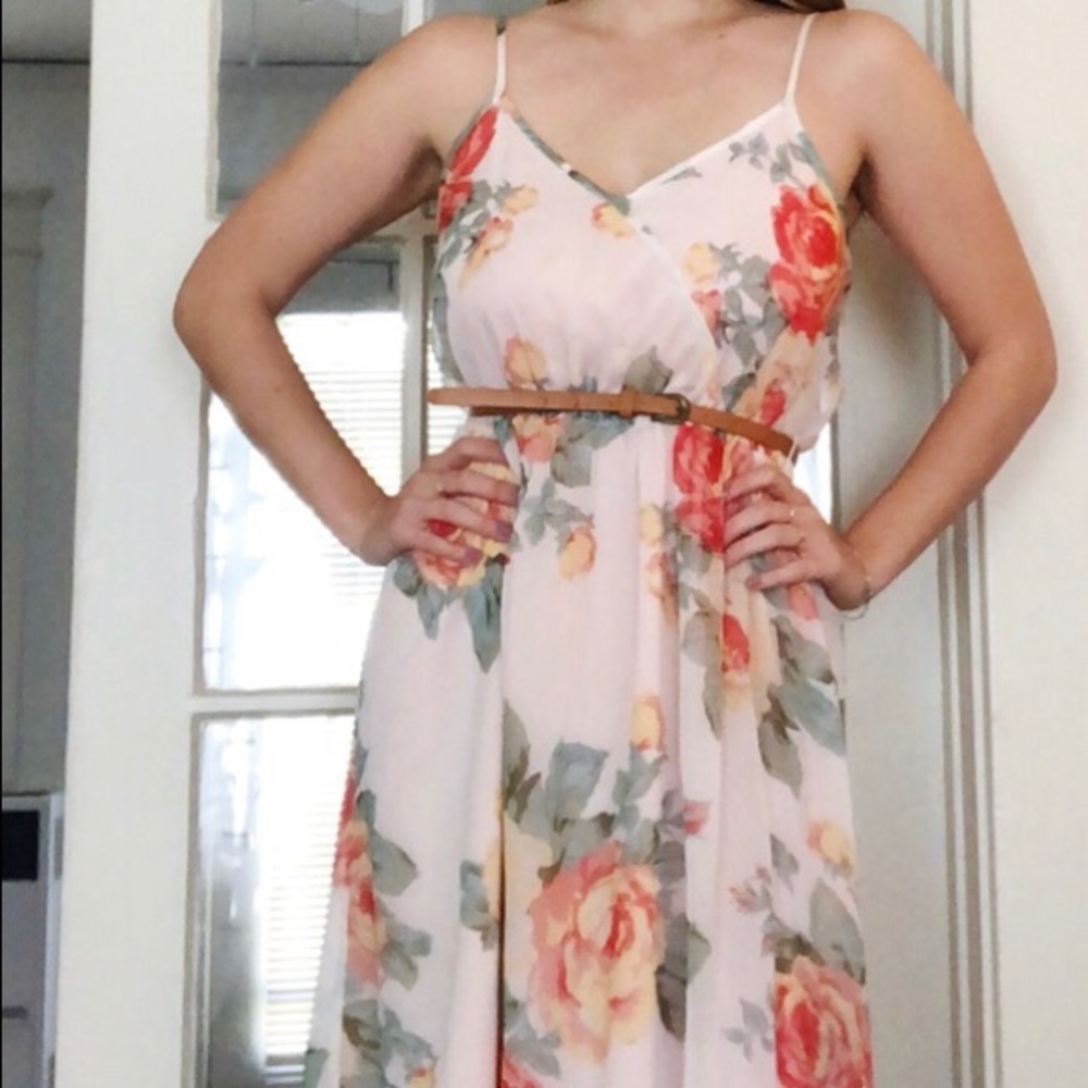 Emmelee for Francesca’s Floral Dress size med